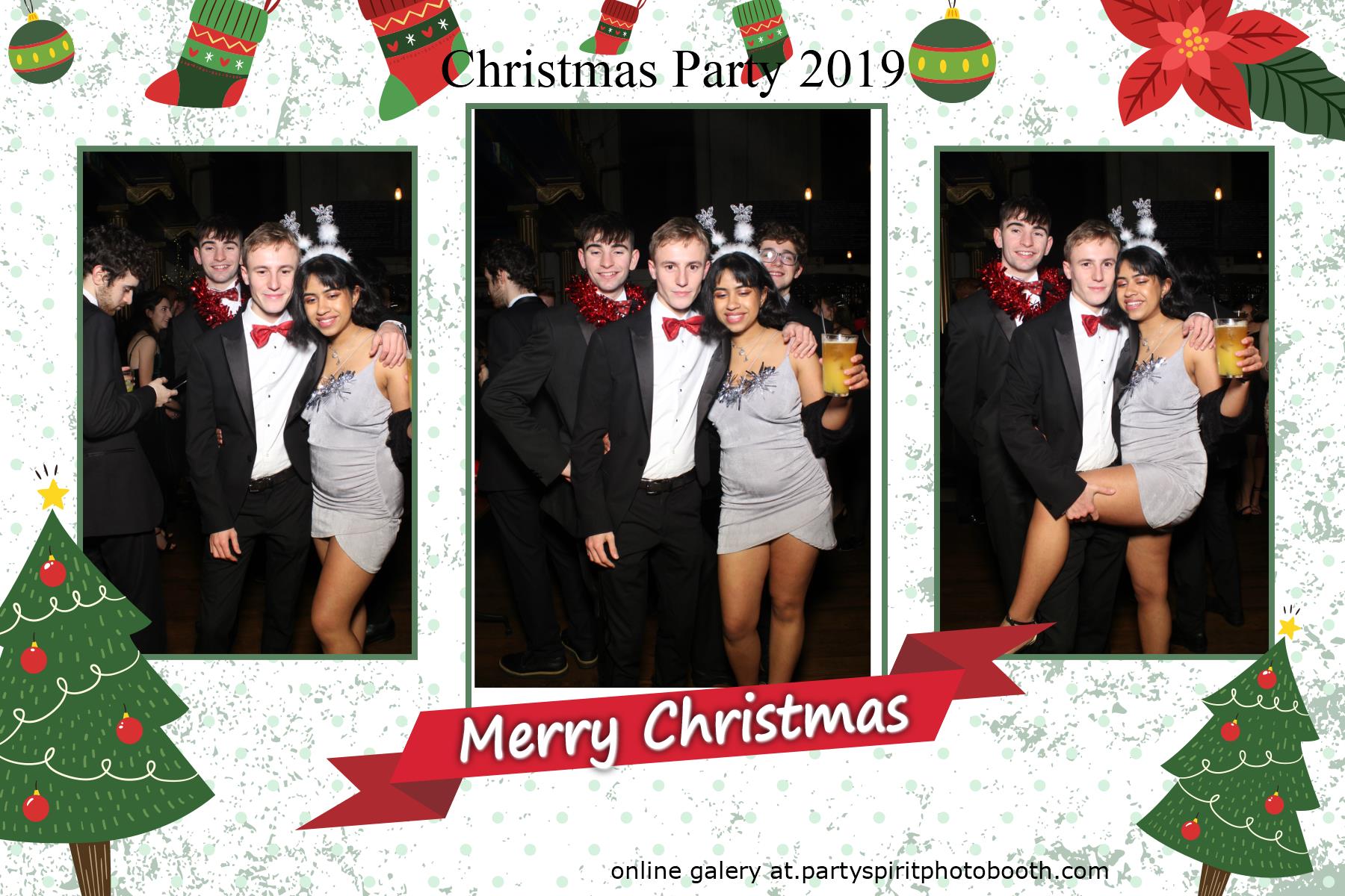 Christmas Party | View more photos from the event at gallery.partyspiritphotobooth.com/u/PartySpiritPhotoBooth/Christmas-Party-0